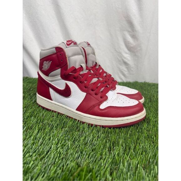Size 10.5w/9m Nike Air Jordan 1 Retro HI OG Newstalgia Chenille Red DJ4891-061 - Picture 1 of 6